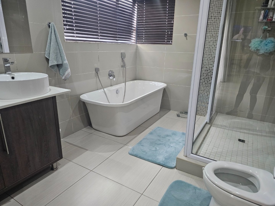 4 Bedroom Property for Sale in Wild Olive Estate Free State
